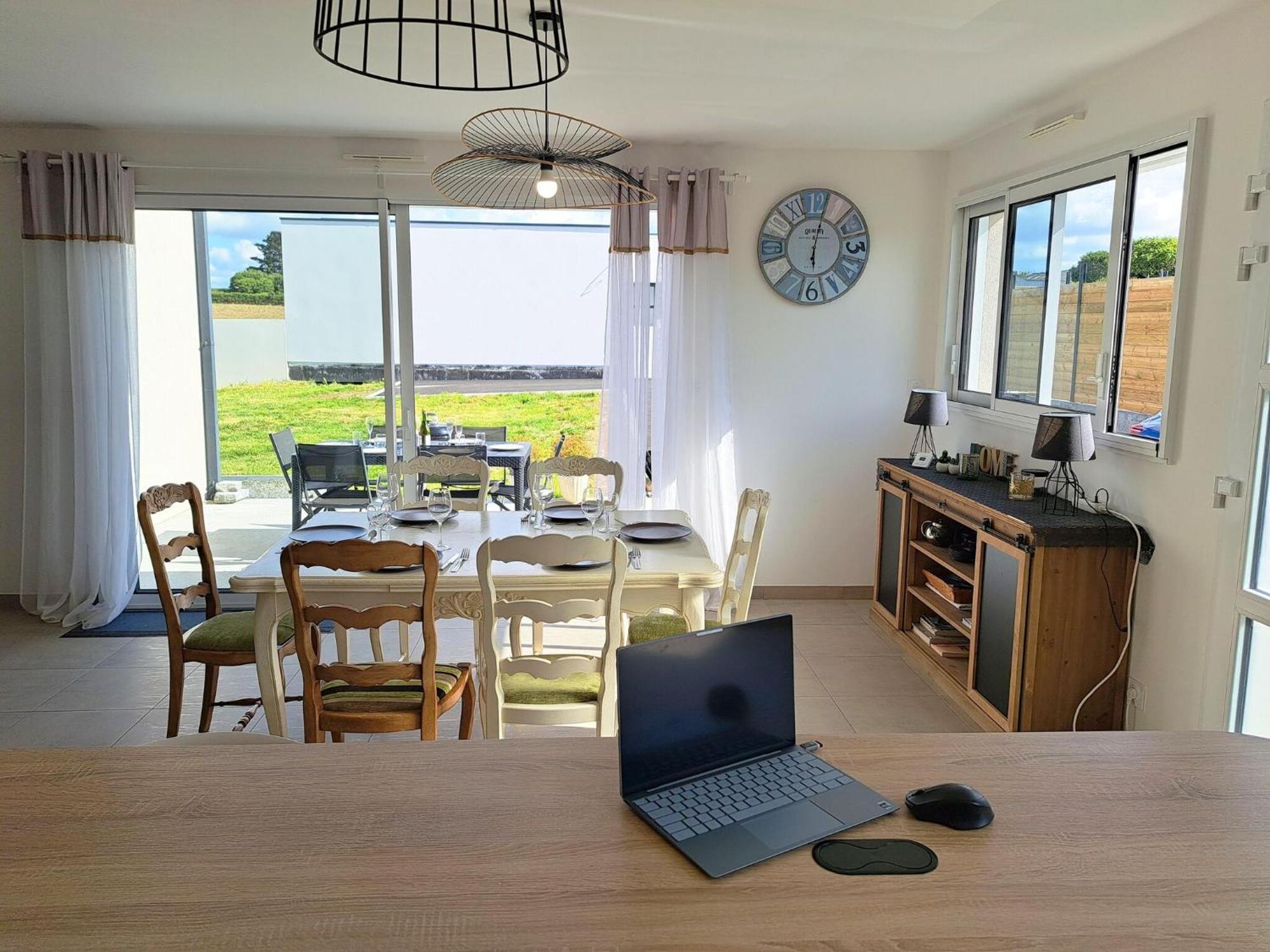Single Storey Holiday Home In Cléder Exterior photo